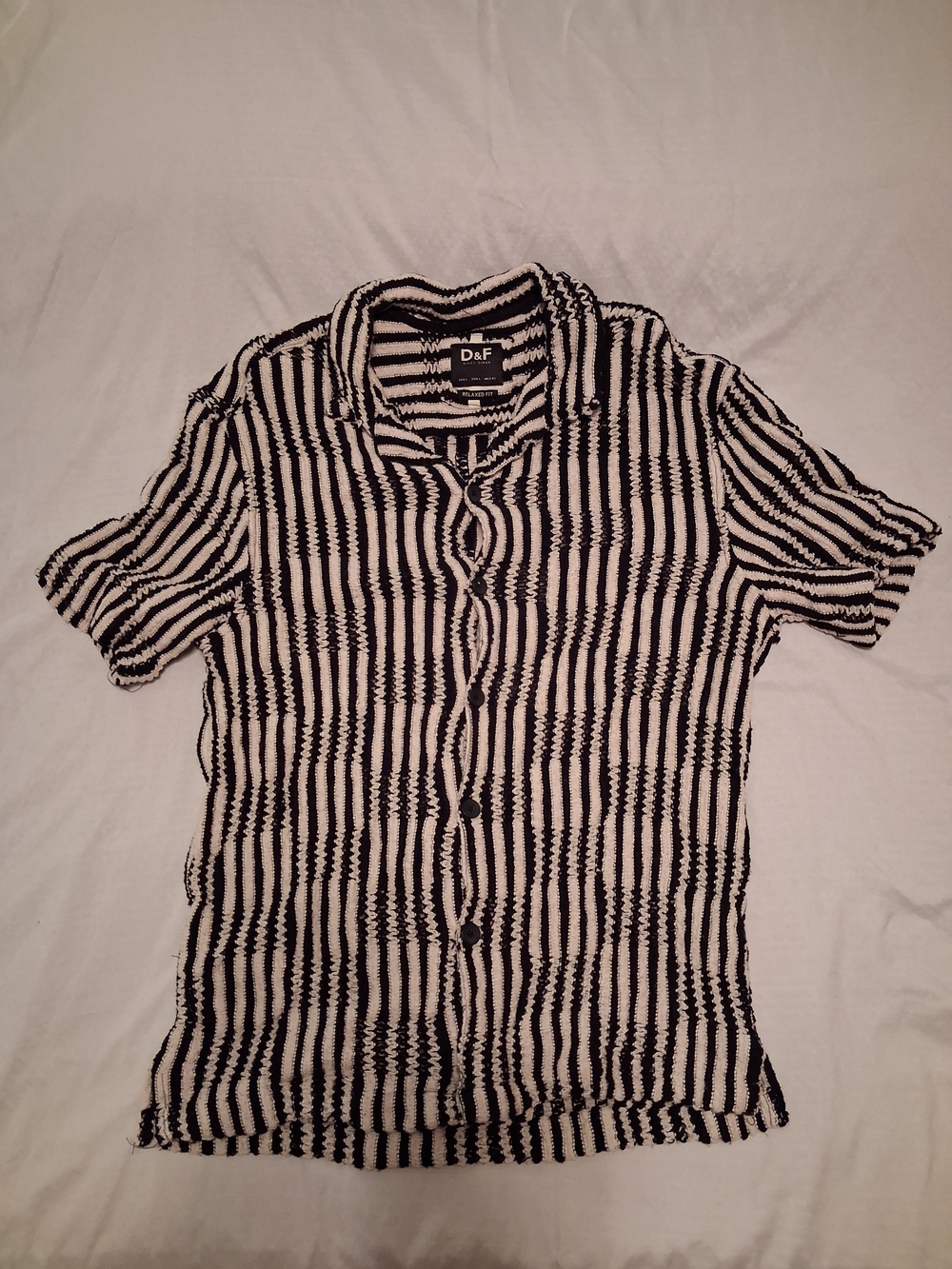 Black and White Striped Short-Sleeve Shirt Large